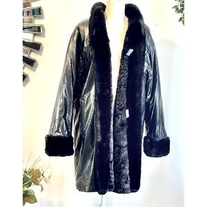 Dennis Basso Retro 1980s Vintage Reverse Faux fur/leather coat Size- Medium